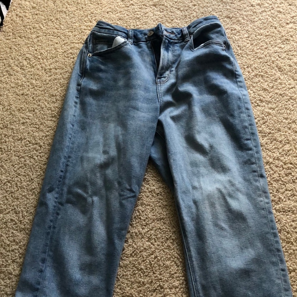 American Eagle, No rip jeans. Stretchy material.